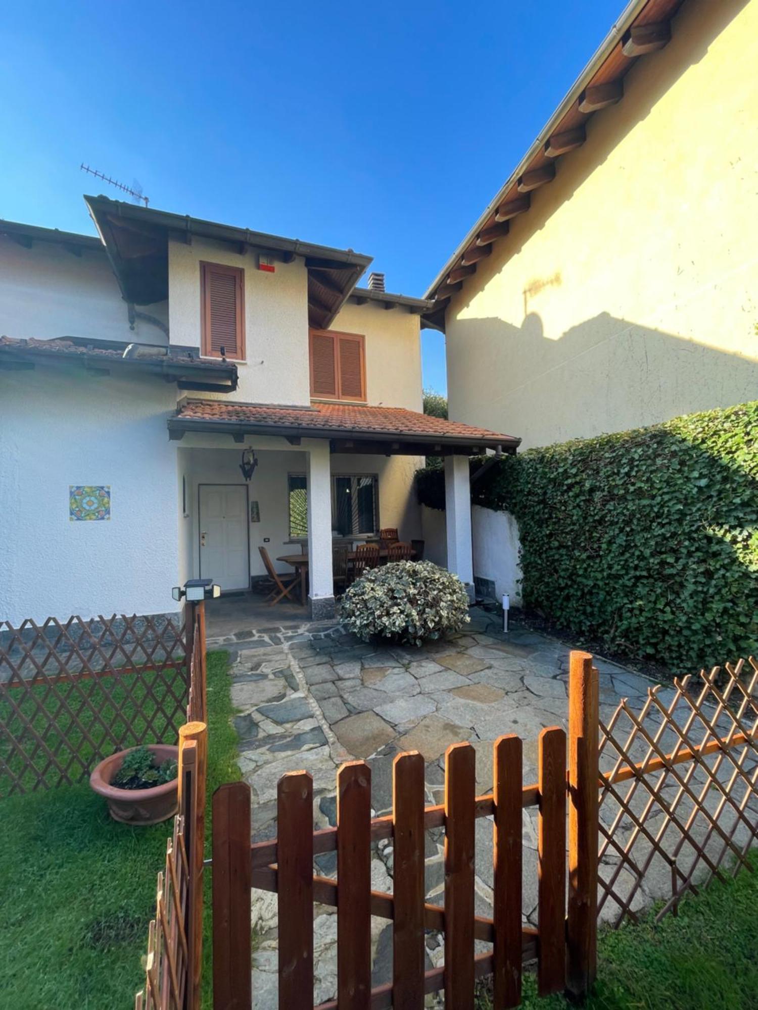 Villa Mia Lugano Lake Brusimpiano Екстер'єр фото